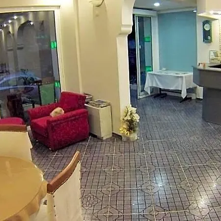 Anil Hotel 3*